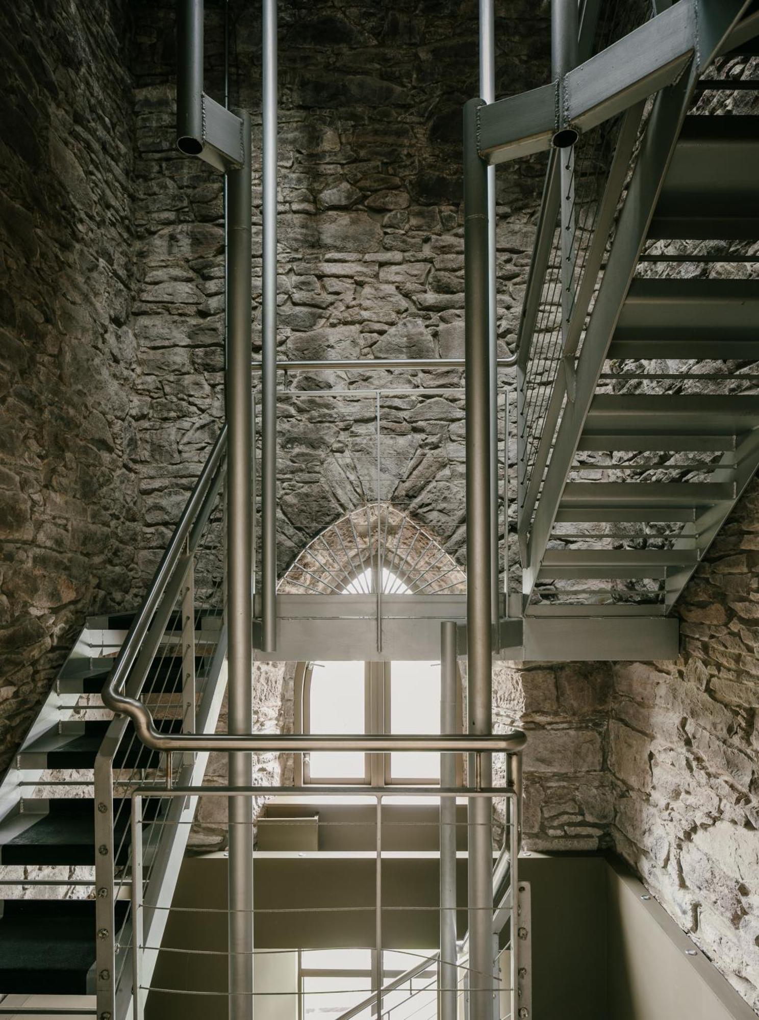 The Church Tower ครีฟ ภายนอก รูปภาพ
